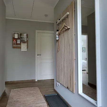 펜션 Am Vogelpark - Gruene 12 마를로브